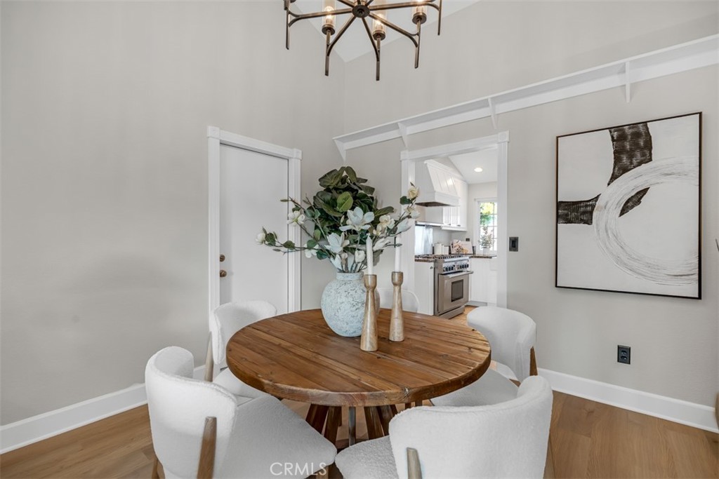 7025 Vista Del Verde