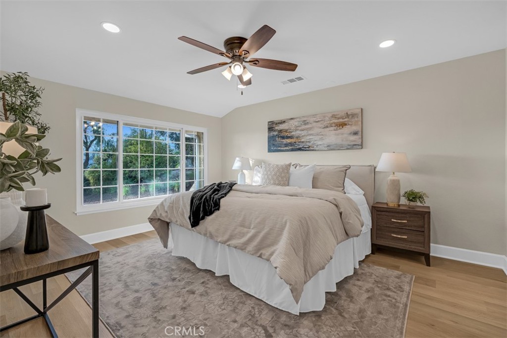 7025 Vista Del Verde