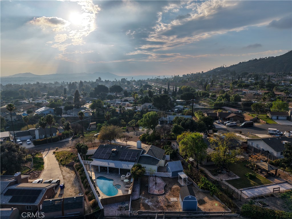7025 Vista Del Verde