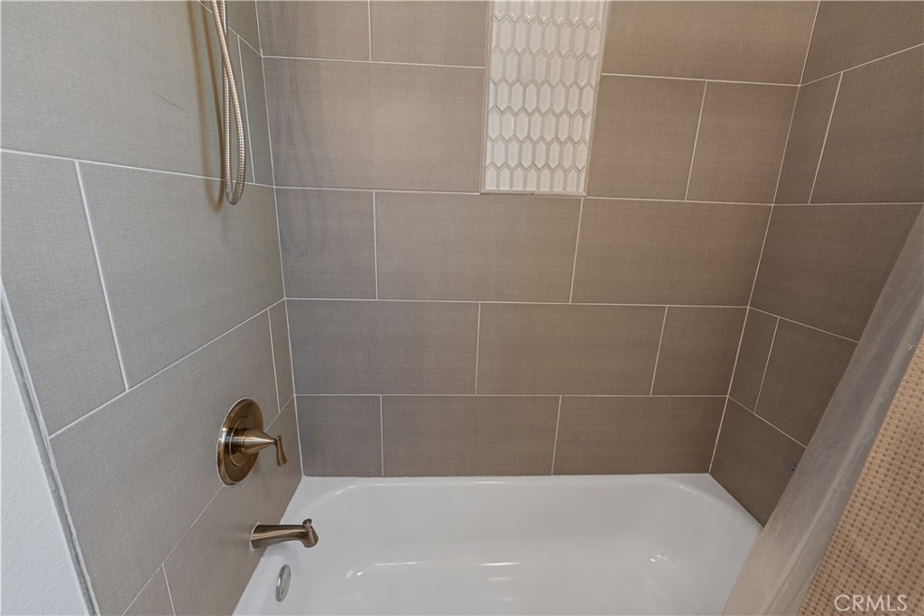 130 -132 S Lime Street