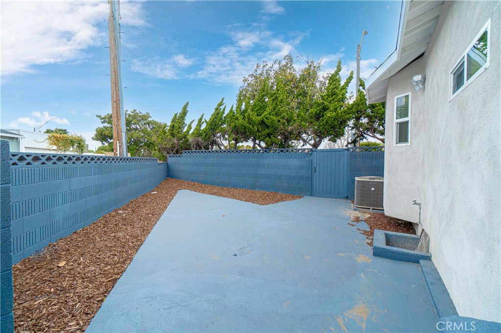 5478 E Pacific Coast