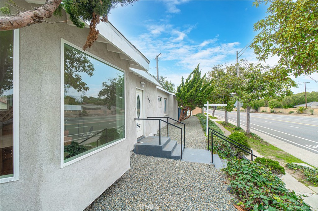 5478 E Pacific Coast