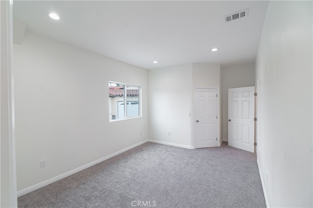 5478 E Pacific Coast