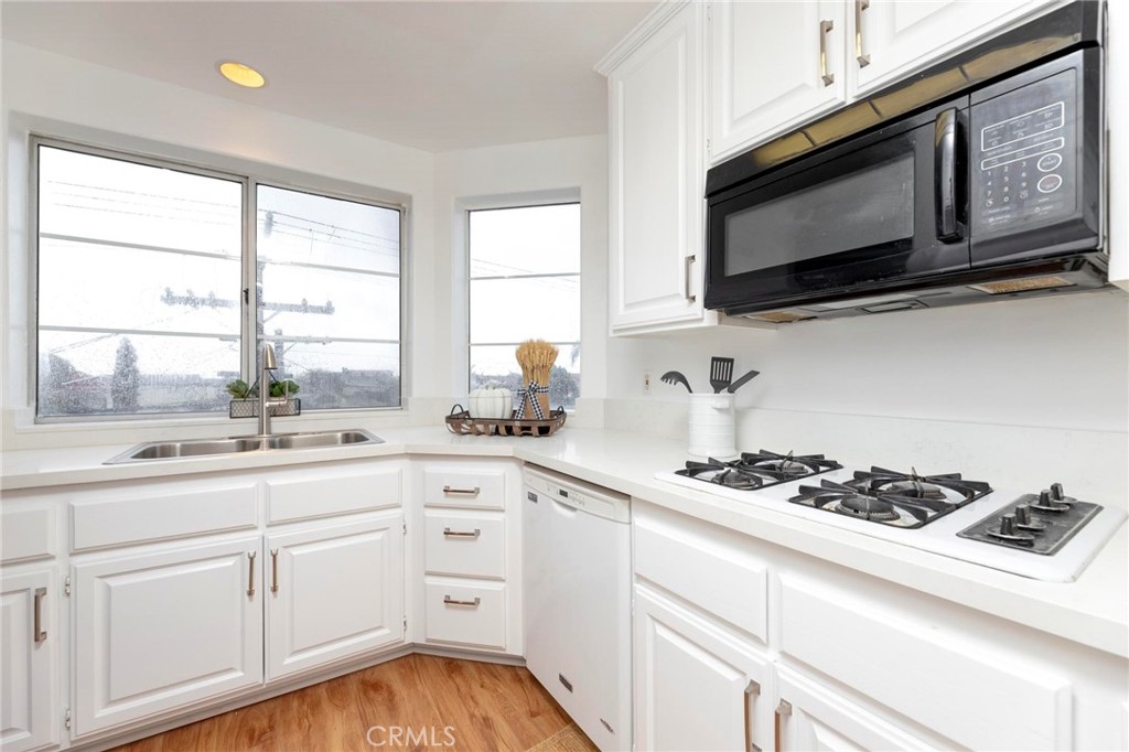 2212 S Alma Street Unit: 3