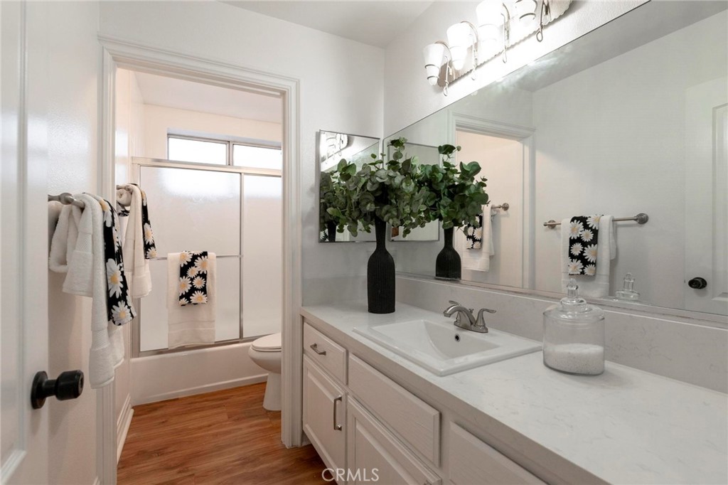 2212 S Alma Street Unit: 3