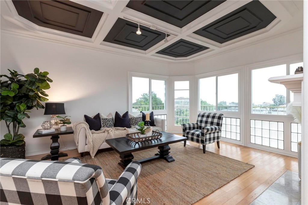 2212 S Alma Street Unit: 3