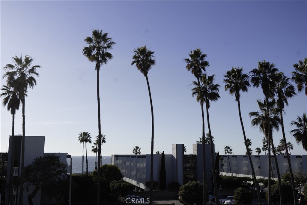 200 S Catalina Avenue Unit: 202