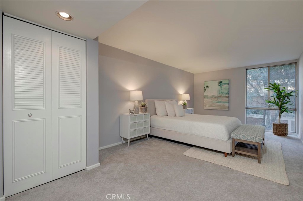 6315 Green Valley Circle Unit: 200