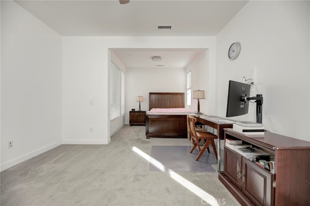 1008 Eucalipto Place