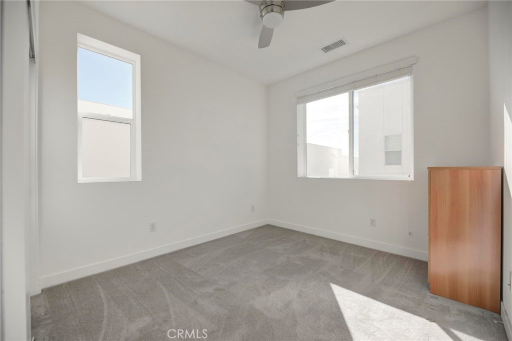 1008 Eucalipto Place