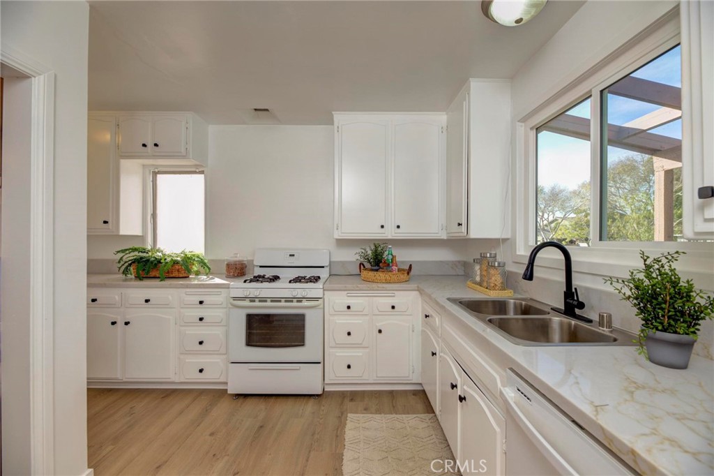 2854 El Dorado Street