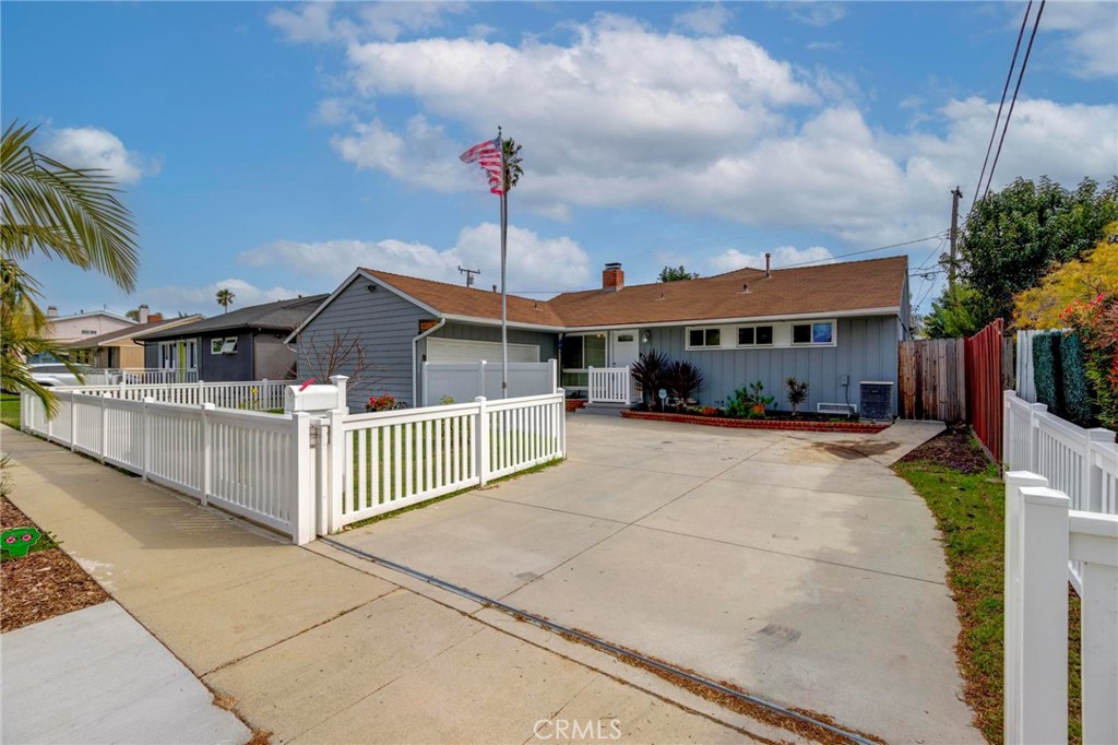 6406 E Fairbrook Street