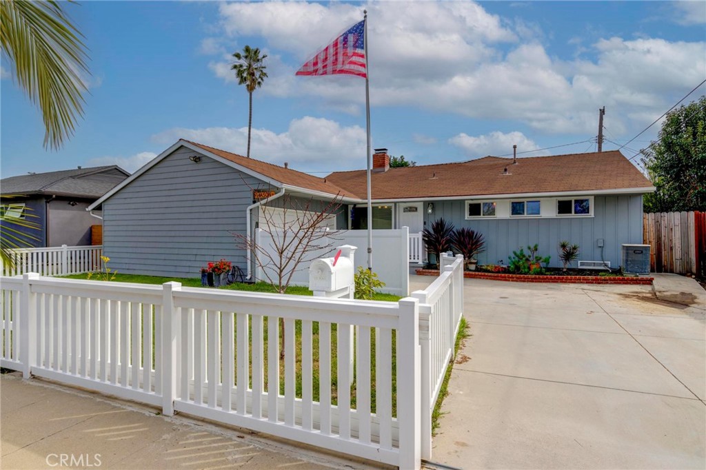 6406 E Fairbrook Street