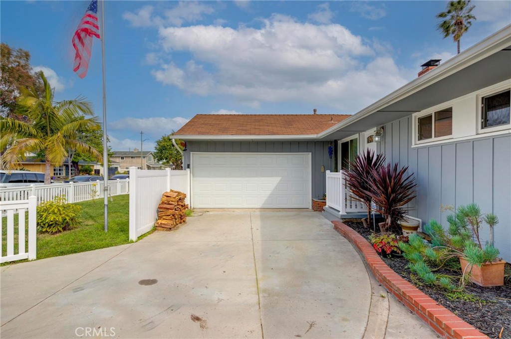 6406 E Fairbrook Street