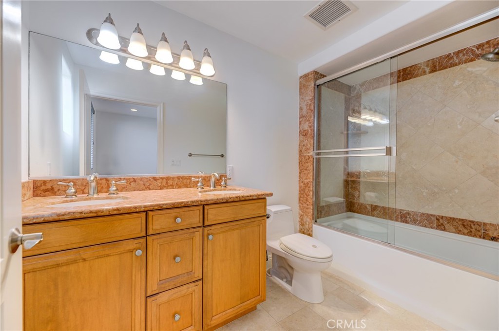 815 S Grand Avenue 10