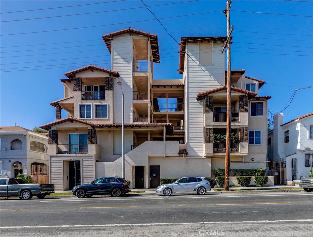 815 S Grand Avenue 10