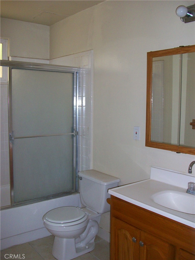 1206 N Park Western Drive