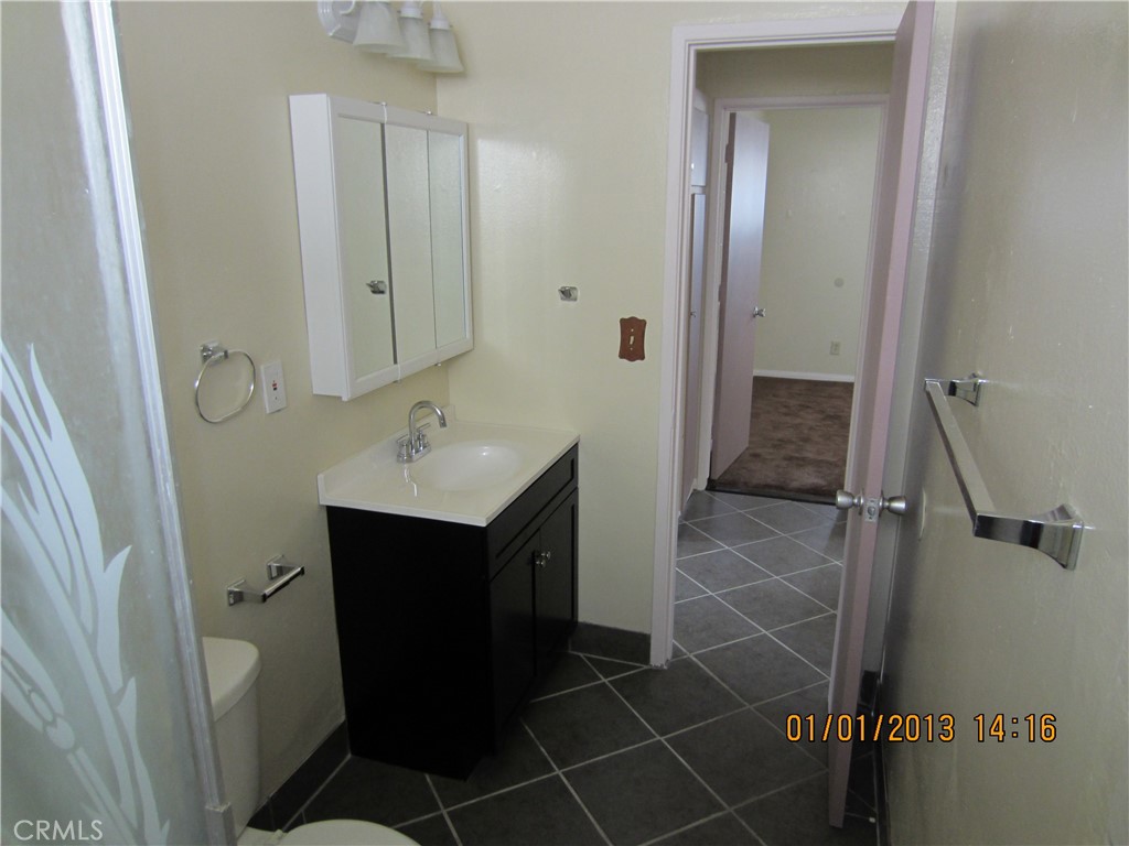 1206 N Park Western Drive