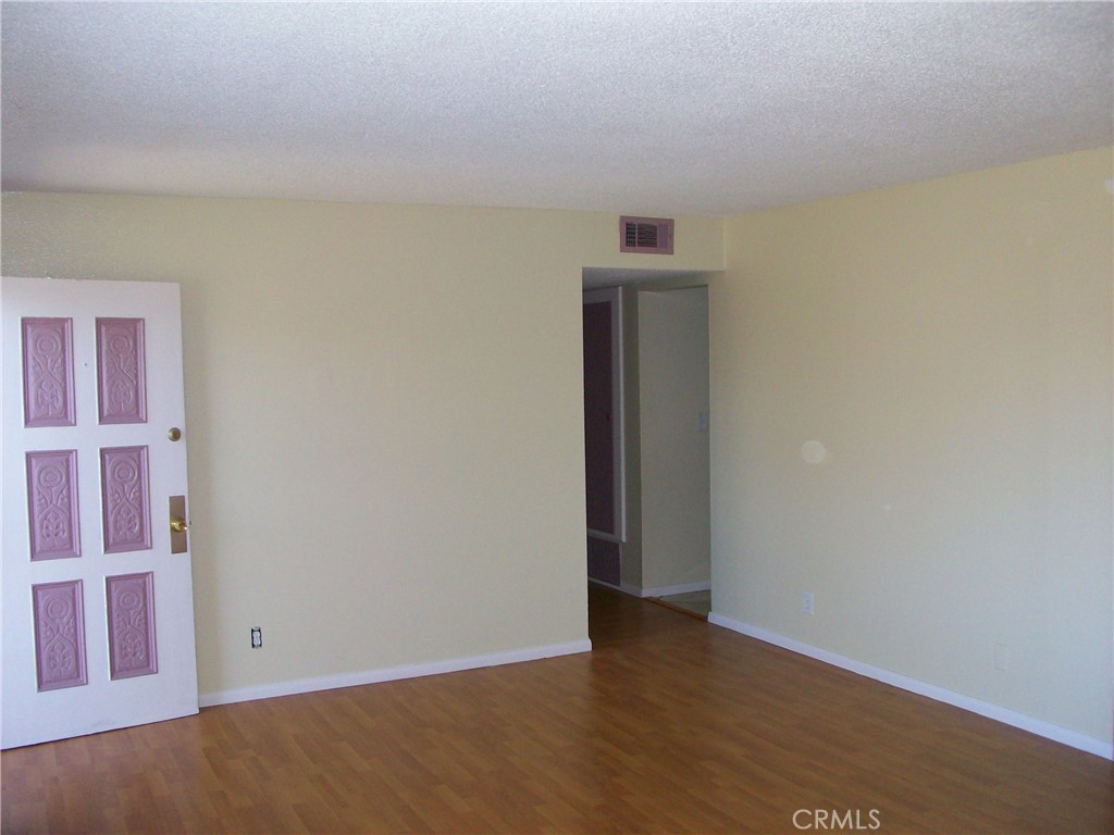 1206 N Park Western Drive