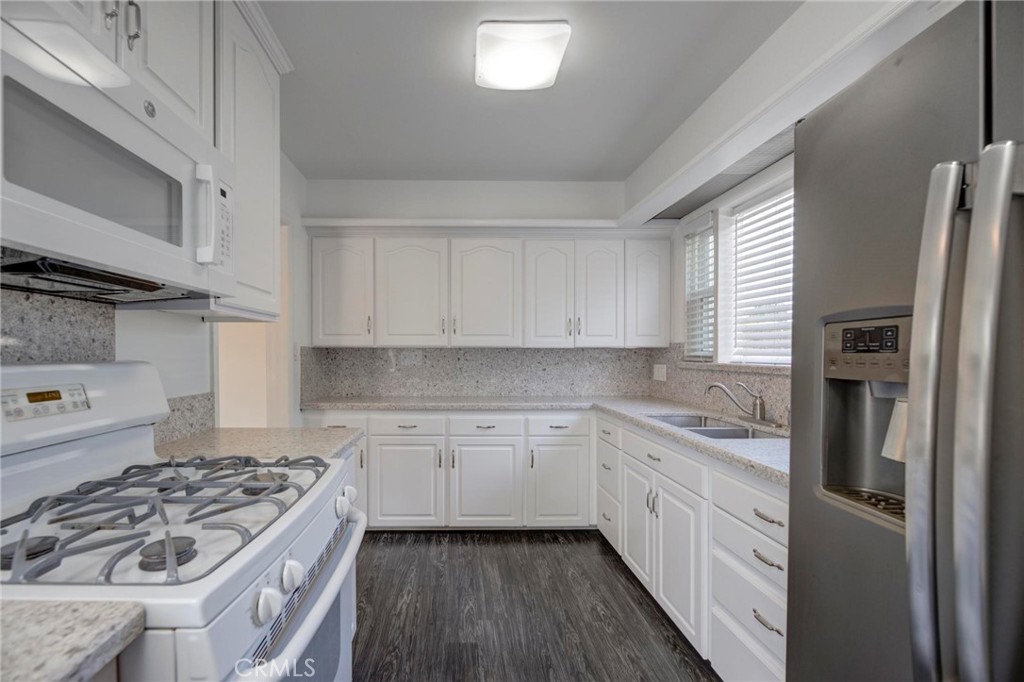 3414 S Centinela Avenue