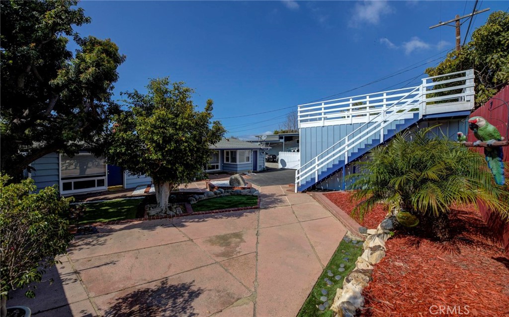 3414 S Centinela Avenue