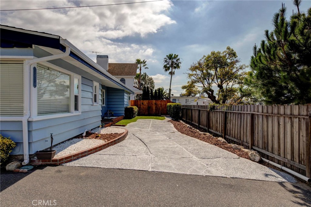 3414 S Centinela Avenue