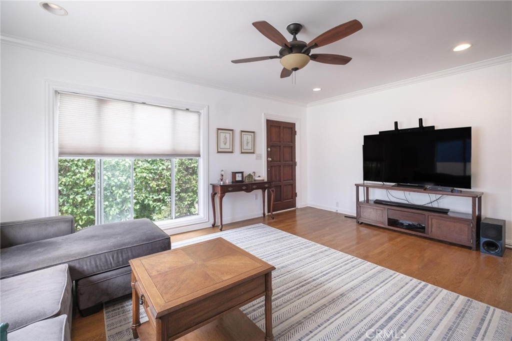 1974 Chariton Street