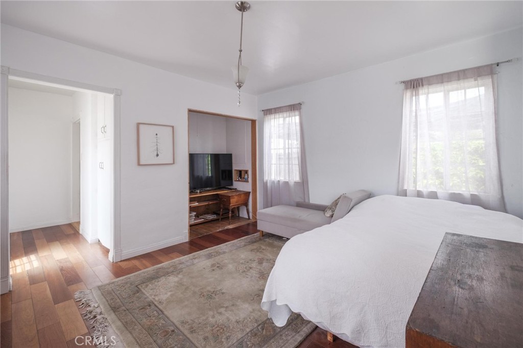 1974 Chariton Street