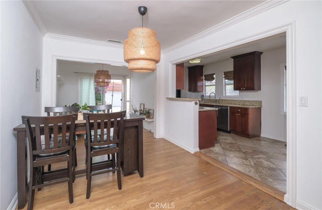 1974 Chariton Street