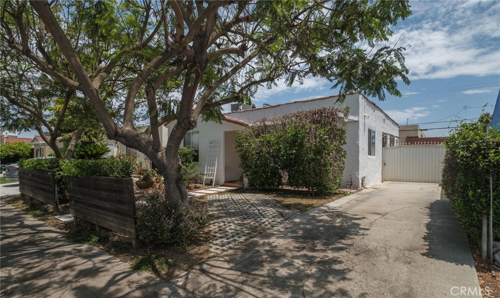 1974 Chariton Street