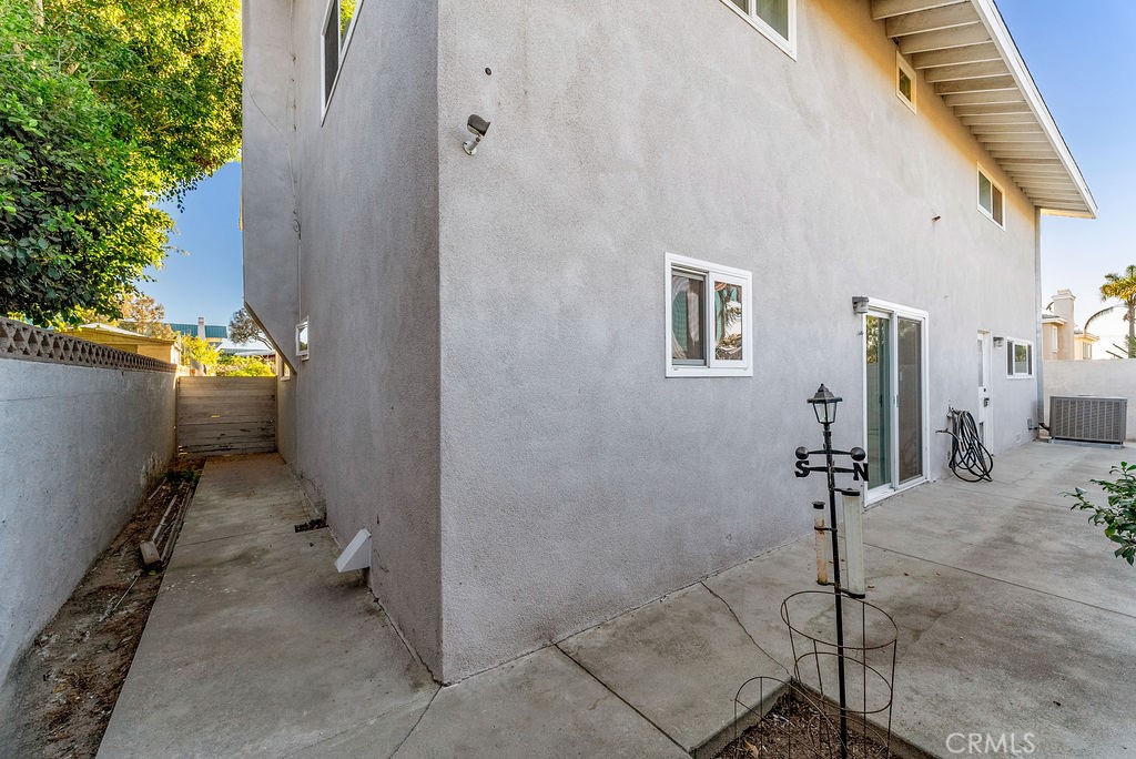 2915 W Carson Street