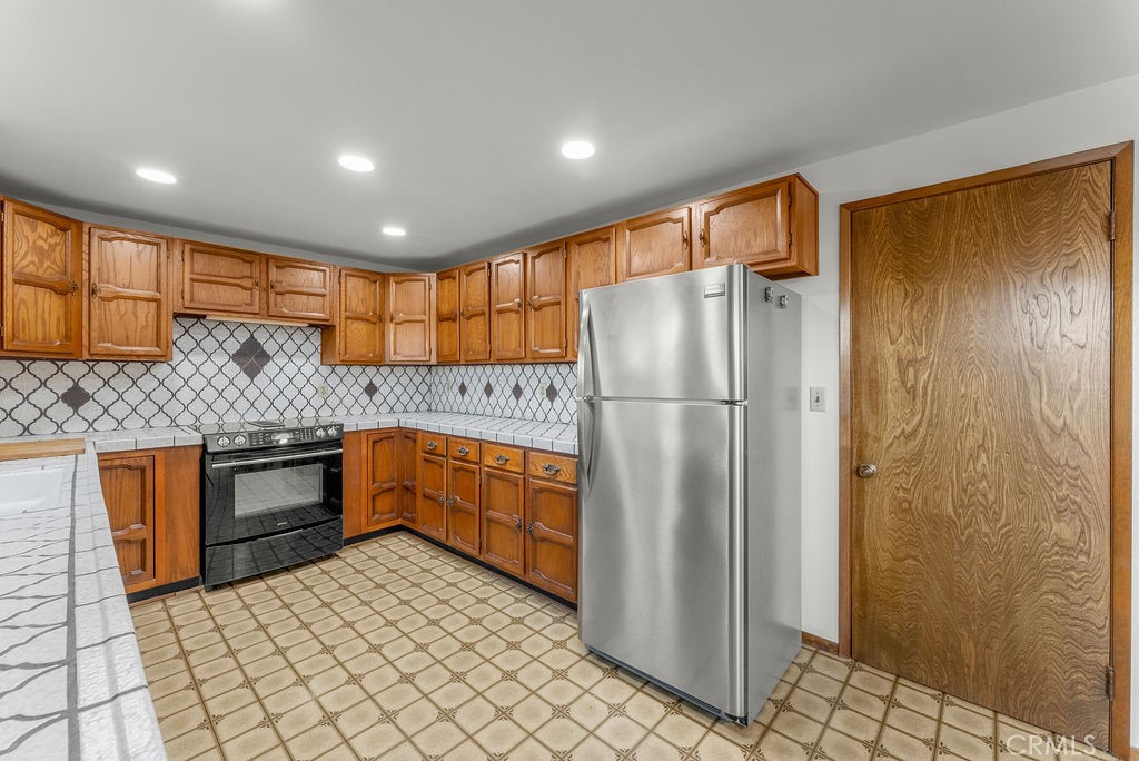 2915 W Carson Street