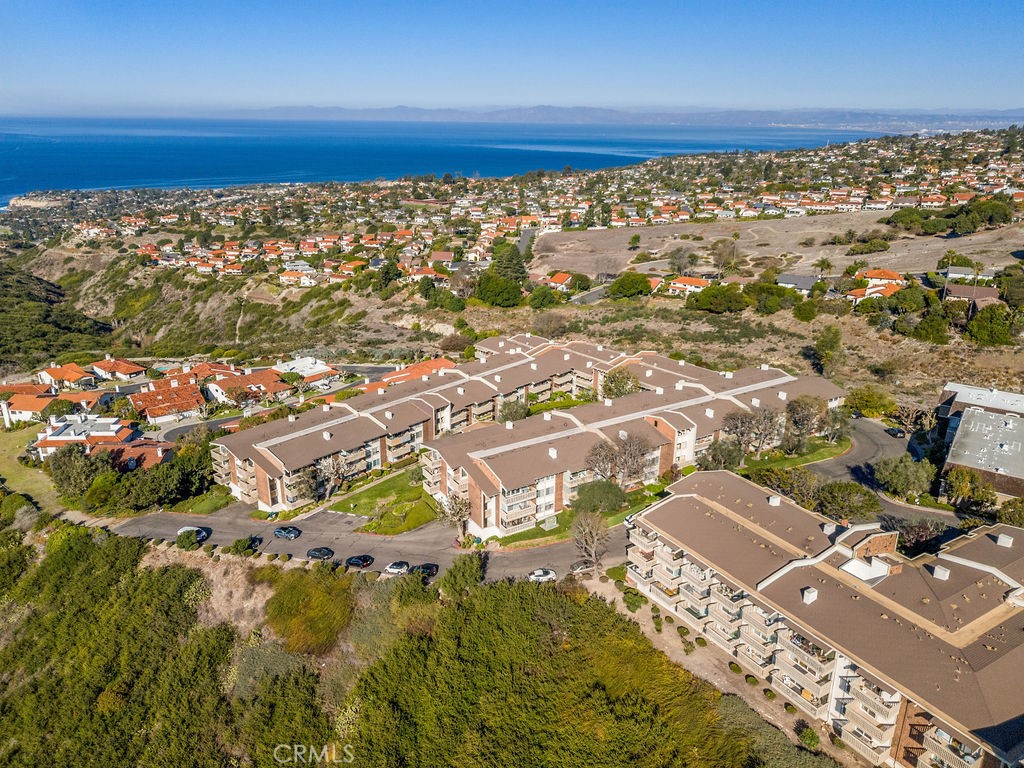 6542 Ocean Crest Drive C212