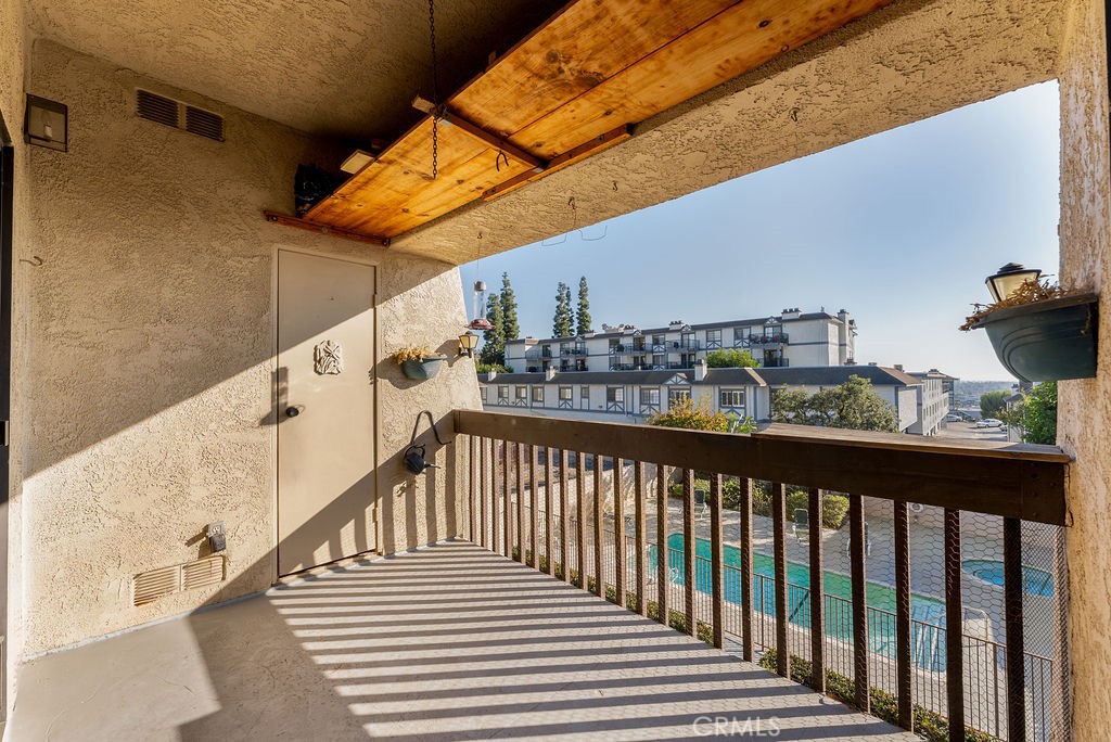 1460 E Willow Street 302