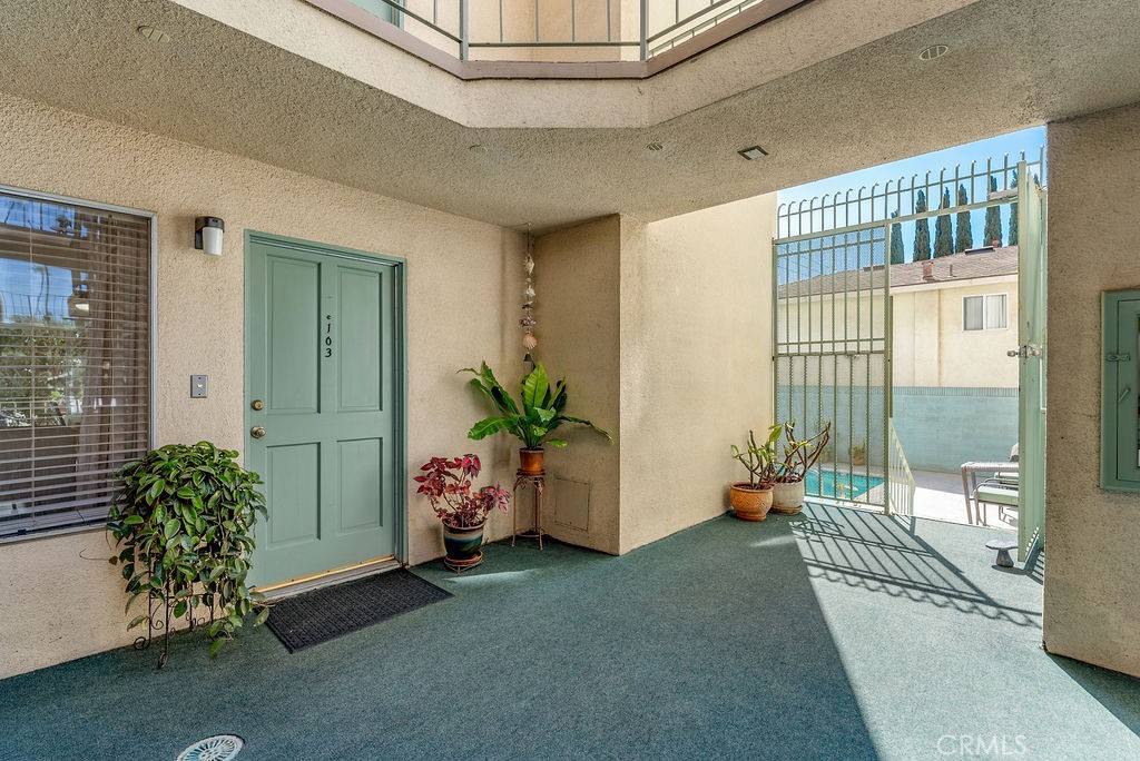 334 Gladys Avenue 103