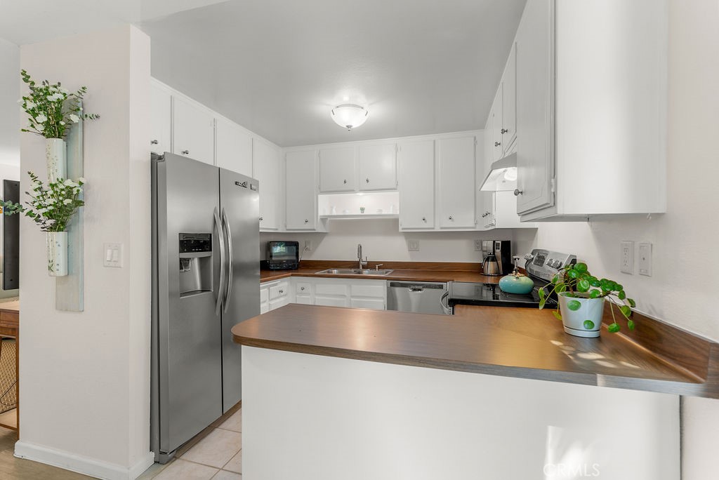 334 Gladys Avenue 103