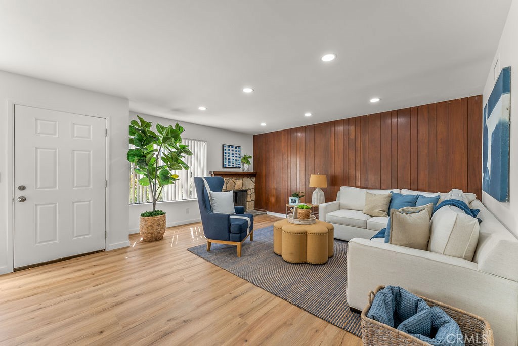 27926 Ridgebluff Court