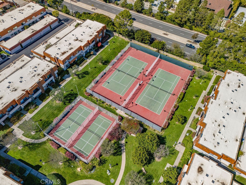 27926 Ridgebluff Court