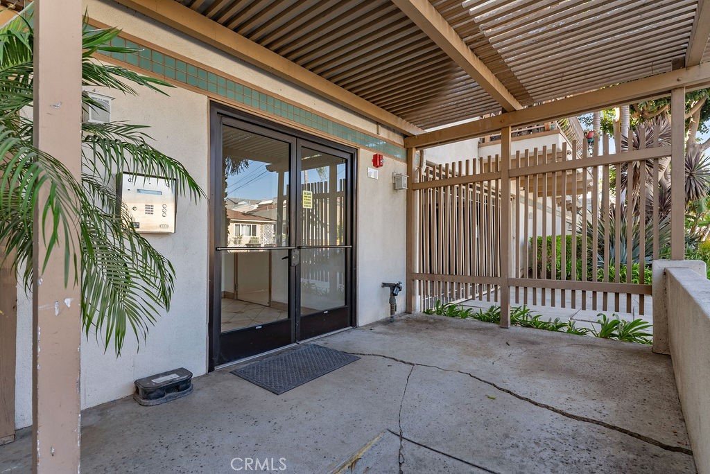 1145 Roswell Avenue 8A