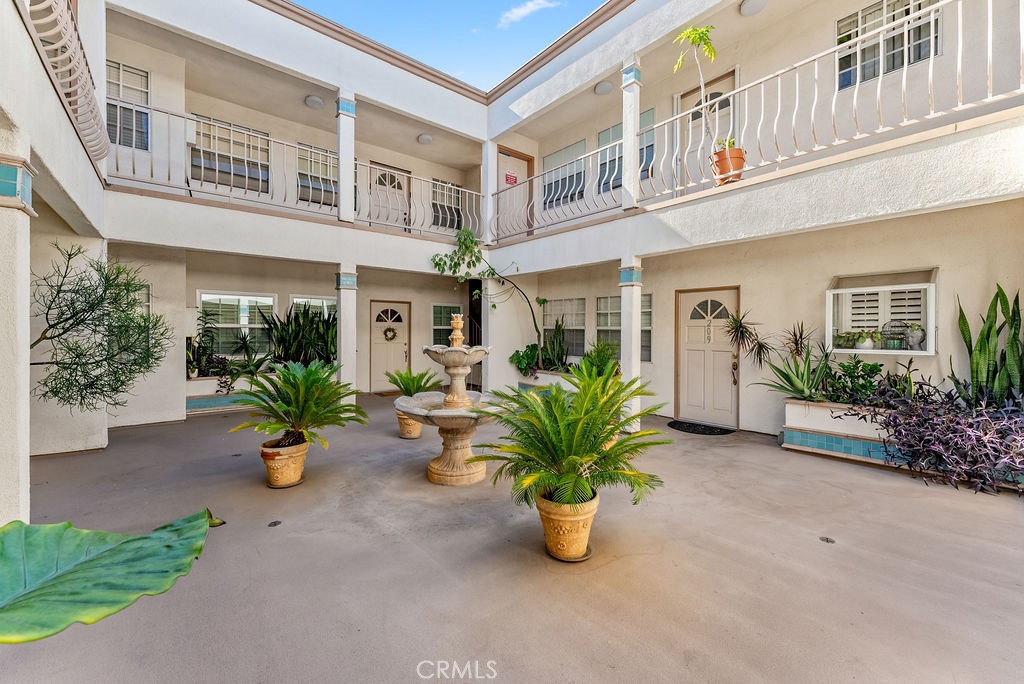 1145 Roswell Avenue 8A