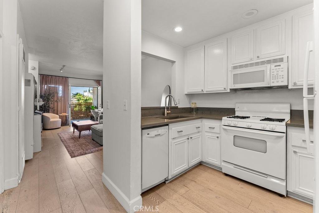 1145 Roswell Avenue 8A