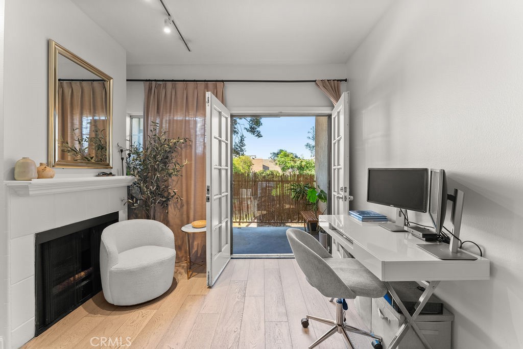 1145 Roswell Avenue 8A