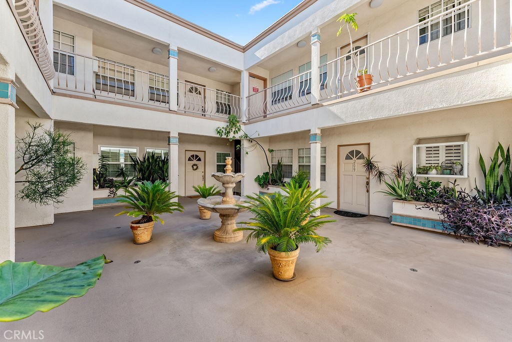 1145 Roswell Avenue 8A