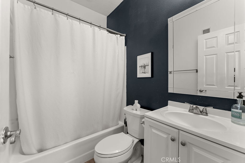 1145 Roswell Avenue 8A