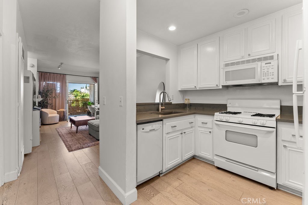 1145 Roswell Avenue 8A