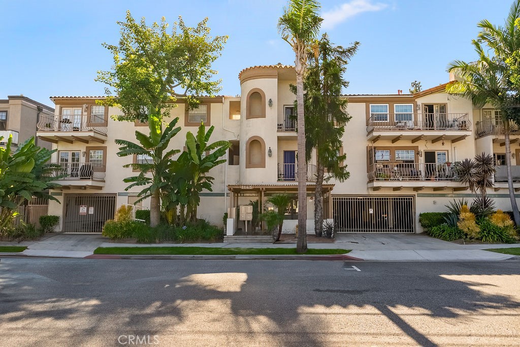 1145 Roswell Avenue 8A