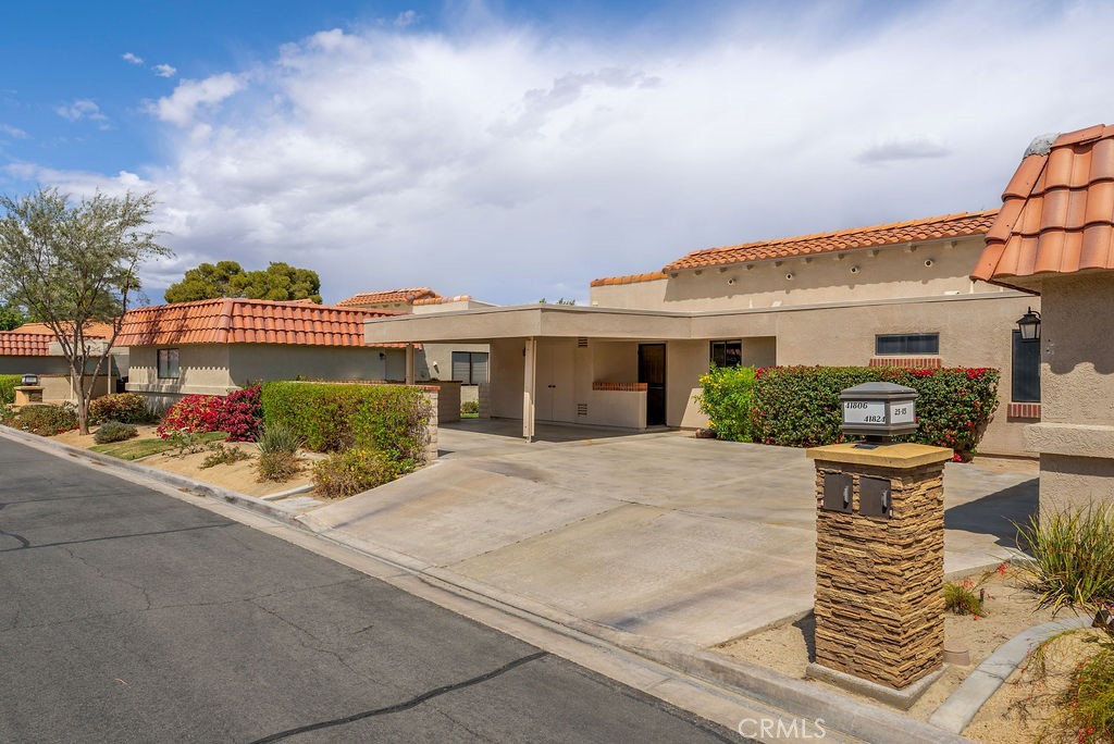 41806 Jupiter Hills Court