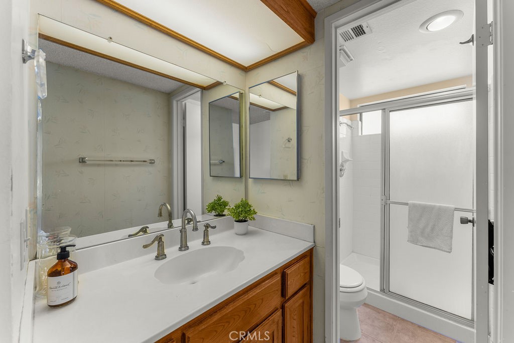 41806 Jupiter Hills Court