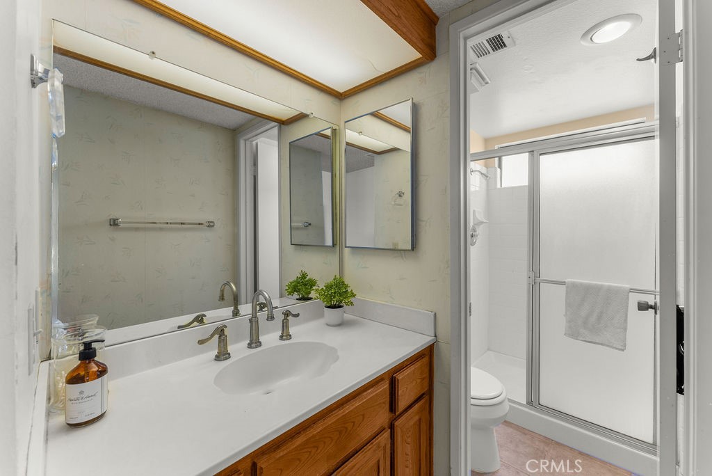 41806 Jupiter Hills Court