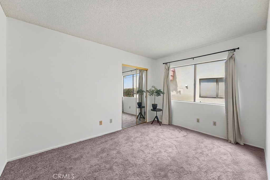 41806 Jupiter Hills Court